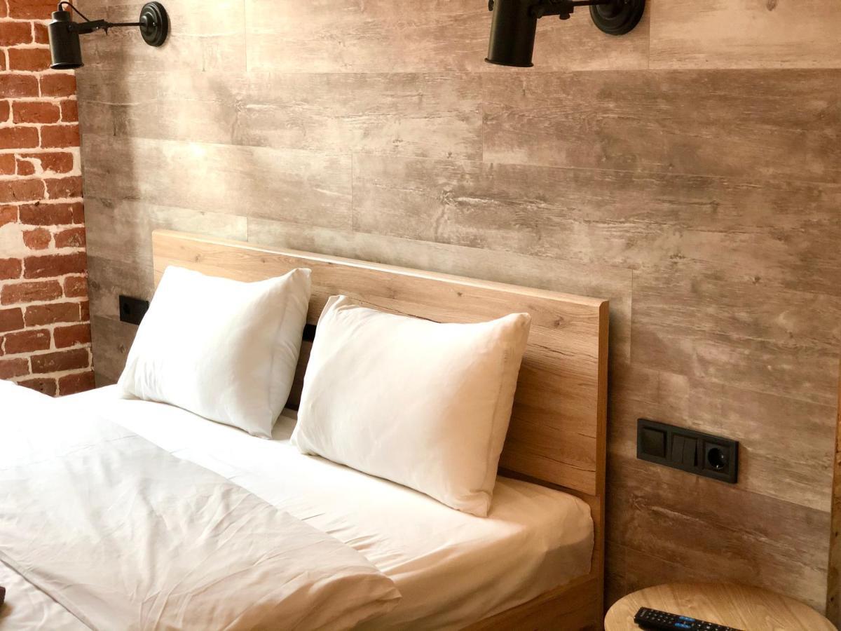 Romantic Apartments-In Center 8 7A Лвив Екстериор снимка