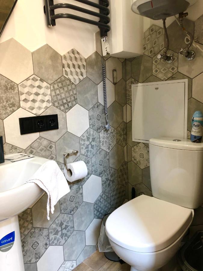 Romantic Apartments-In Center 8 7A Лвив Екстериор снимка