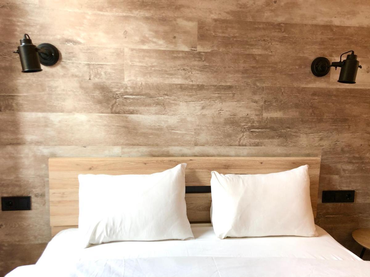 Romantic Apartments-In Center 8 7A Лвив Екстериор снимка